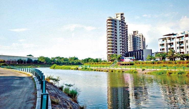 【高雄】高雄大學生活圈 建設利多加持 買氣增溫(自由時報0701)