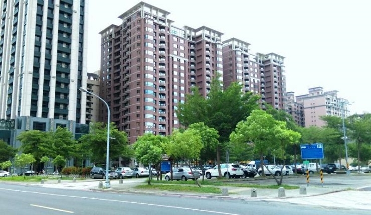 高市招標農十六停車用地 可規劃影城商場(自由時報0731)