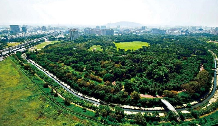 【高雄】空汙傷身 綠地公園宅身價不墜(自由時報1209)