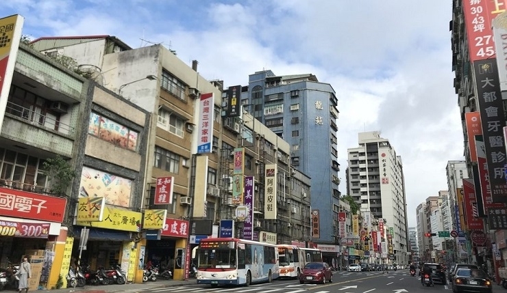 六都房市吹暖風 前11個月回升13%(經濟日報1208)