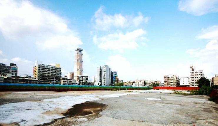 高雄放寬車站商用區建蔽率 鼓勵建築綠化(自由時報0131)