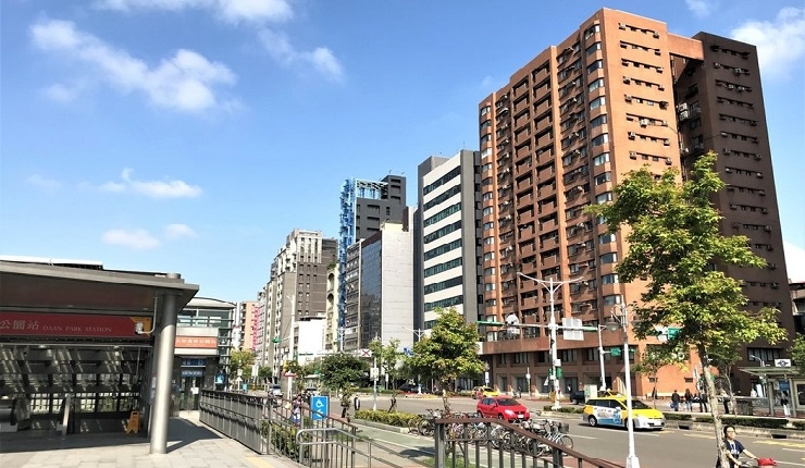 六大指標全部翻升 預售市場脫離谷底藍燈(經濟日報0405)