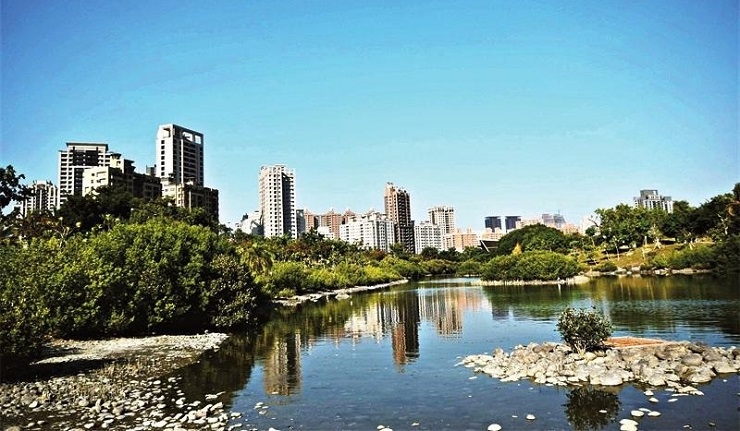 中都標售熱絡 豪宅將挑戰新高價(自由時報0831)