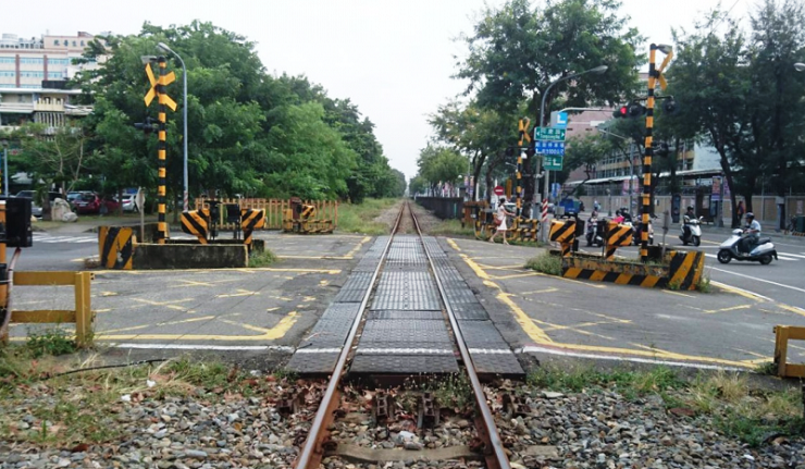 高雄輕軌二階動工 串連黃線更便利(自由時報1003)