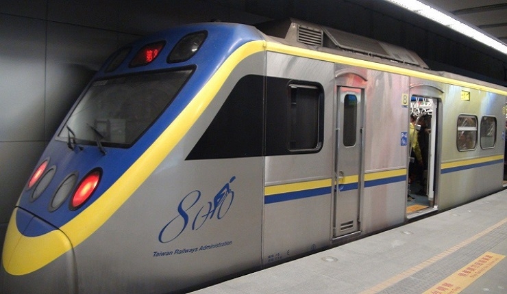 高雄鐵路周日轉地下行駛 吳宏謀：將引進更多優質車廂(聯合報1011)