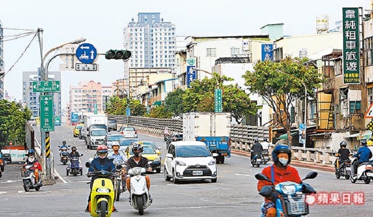 高雄鐵路地下化 3陸橋喊拆 房價5年漲10~32%(蘋果新聞1015)