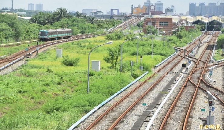 高捷岡山路竹延伸線二階明年發包 綠委要求全線核定、分段施工(自由時報0821)