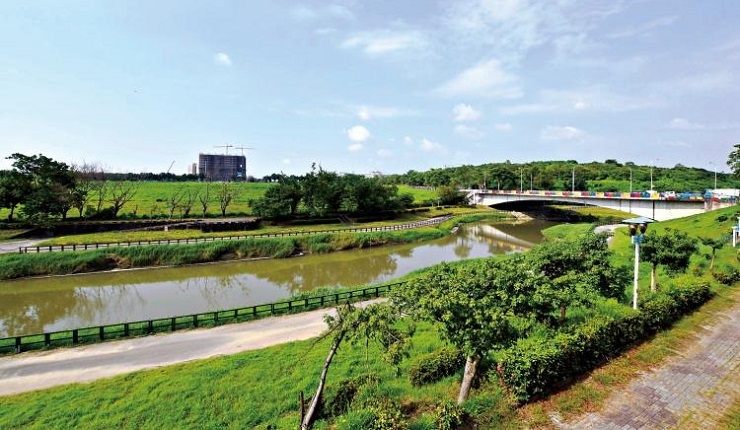 南部重大建設多 大建商搶地跟著建設走(自由時報0921)