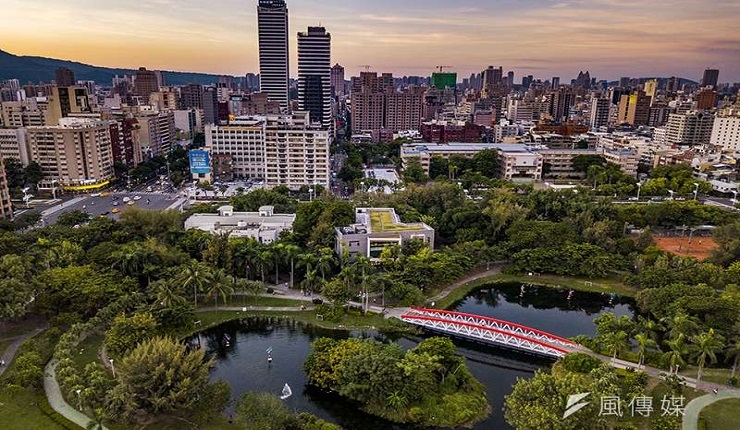 高雄豪宅聚落大車拚 市區最抗跌 (風傳媒0430)