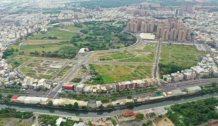 鳳山眷村重劃變黃金　10公頃住宅地市價逾80億元 (蘋果新聞網1001)